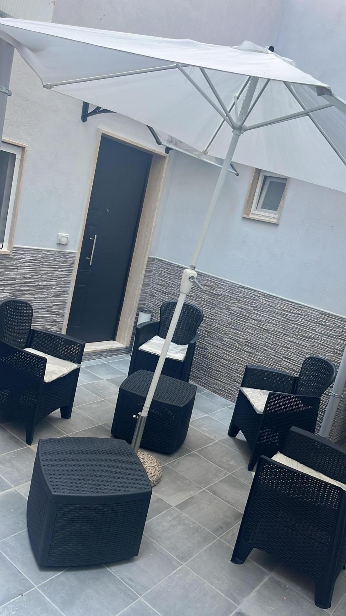 La Dimora Di Angelo 2 Hotel Bari Bagian luar foto